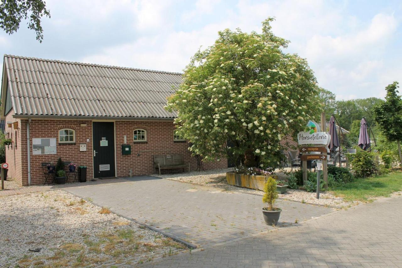 Horsetellerie Rheezerveen Hardenberg Exterior foto
